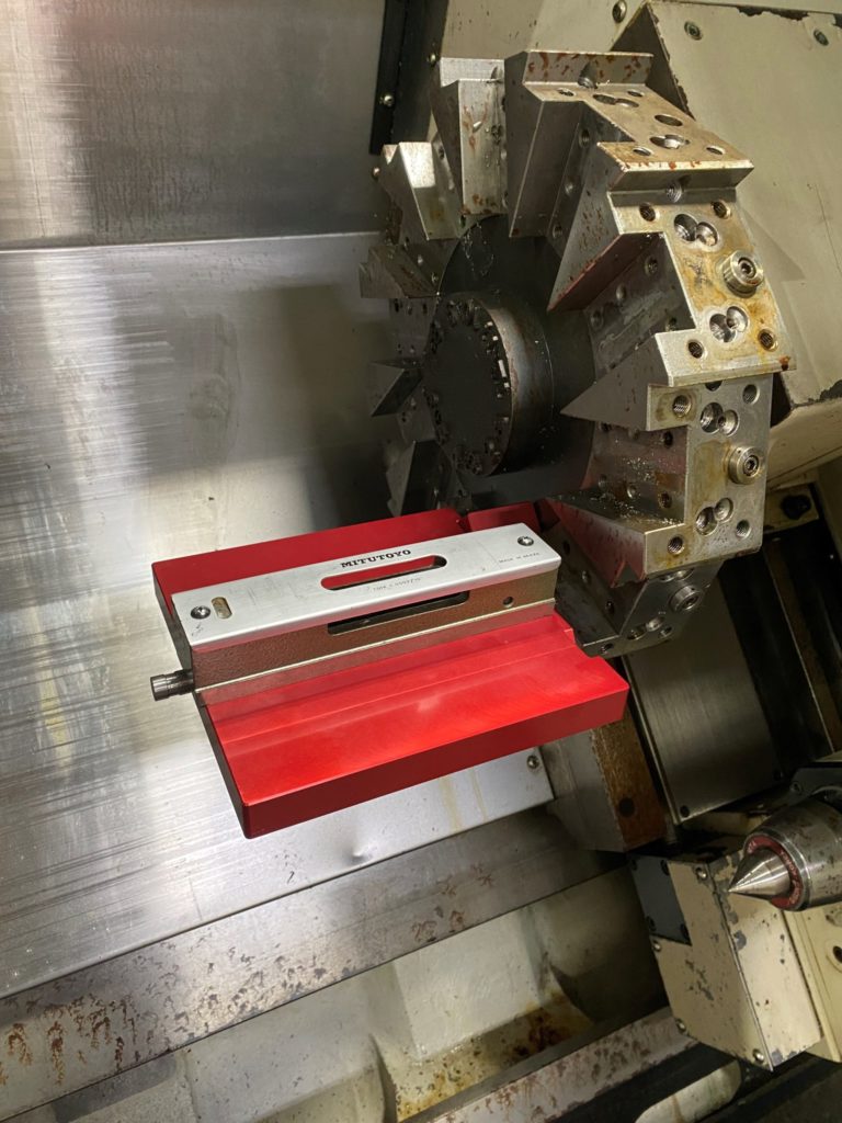 Universal Lathe Leveling Tool used in action for levelling Lathe machines